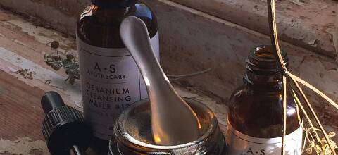Un soin vegan 2-en-1 chez As-Apothecary