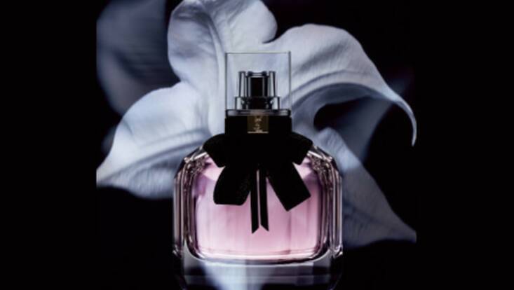 Yves Saint Laurent rend un nouvel hommage à Paris