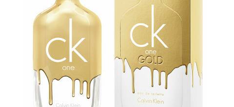 Calvin Klein nappe d'or son iconique CK One