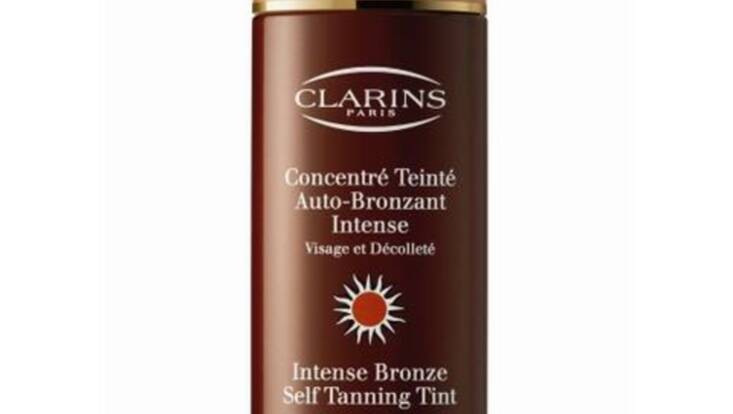 L\'autobronzage au coton par Clarins