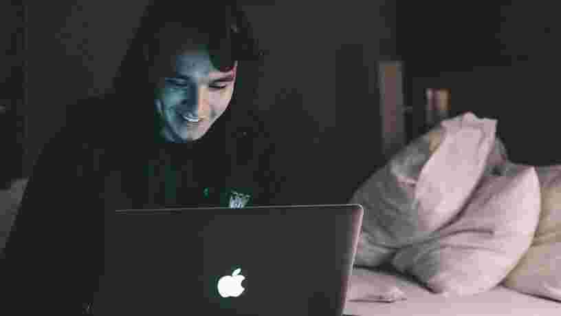 Les plateformes de films porno Jacquie & Michel, Pornhub et Dorcel offrent des contenus gratuits aux Français confinés