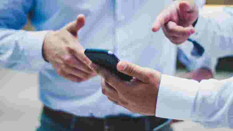Coronavirus : vous n'avez finalement pas le droit de présenter votre attestation de sortie sur smartphone