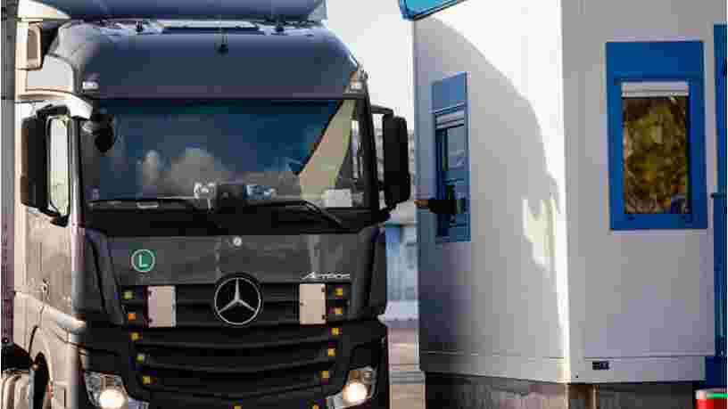 Les chauffeurs routiers sont dehors et ils sont parfois traités 'comme des pestiférés'