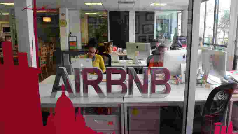 Airbnb va verser 250 M€ aux propriétaires de logements confrontés à une vague d'annulations