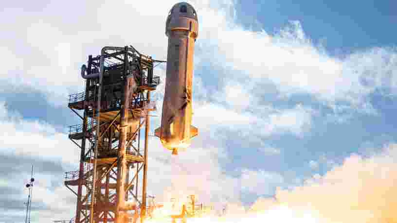 La société spatiale de Jeff Bezos ferait pression sur des employés pour effectuer un lancement malgré la crise sanitaire