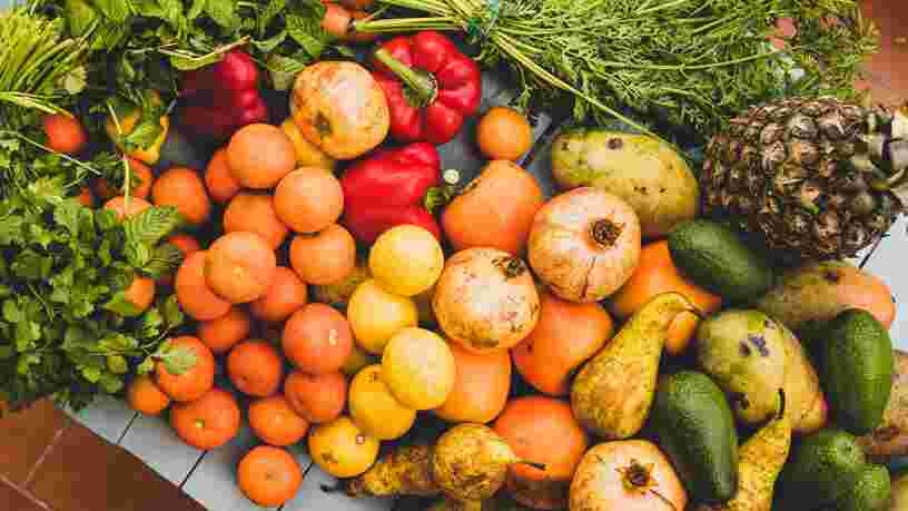 Voici pourquoi les fruits et légumes sont plus chers en magasin selon les agriculteurs et distributeurs