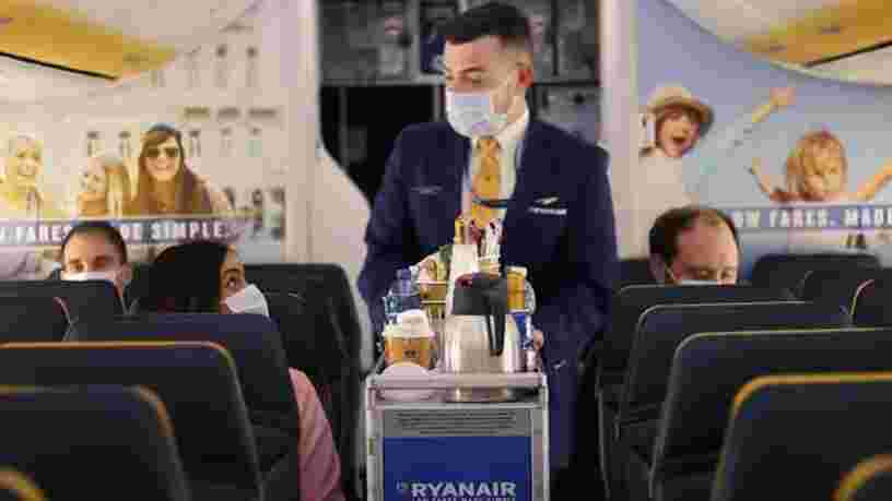 Ryanair prévoit d'effectuer 40% de ses vols à partir de juillet, mais les passagers devront demander la permission pour aller aux toilettes
