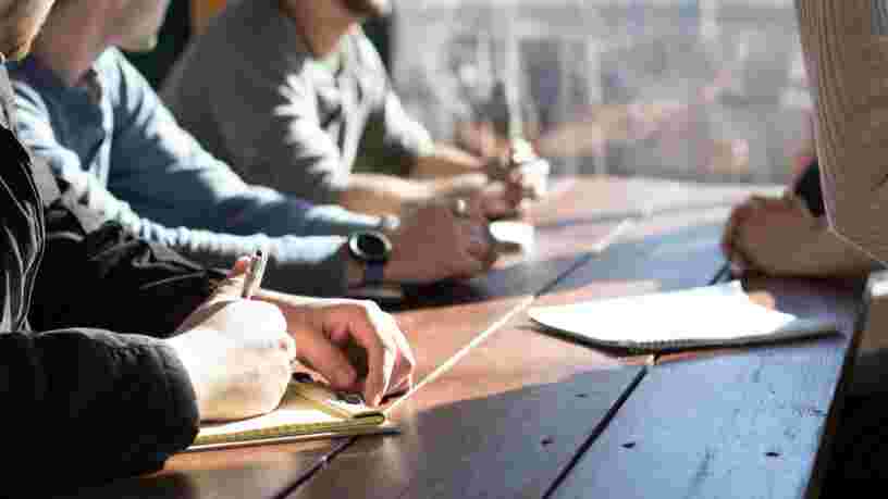 10 entreprises qui offrent des stages malgré la crise