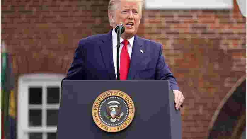 Twitter signale des messages de Donald Trump comme 'trompeurs' pour la première fois