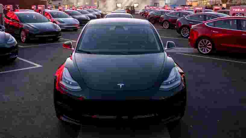 Tesla est devenu le constructeur automobile le plus cher en Bourse