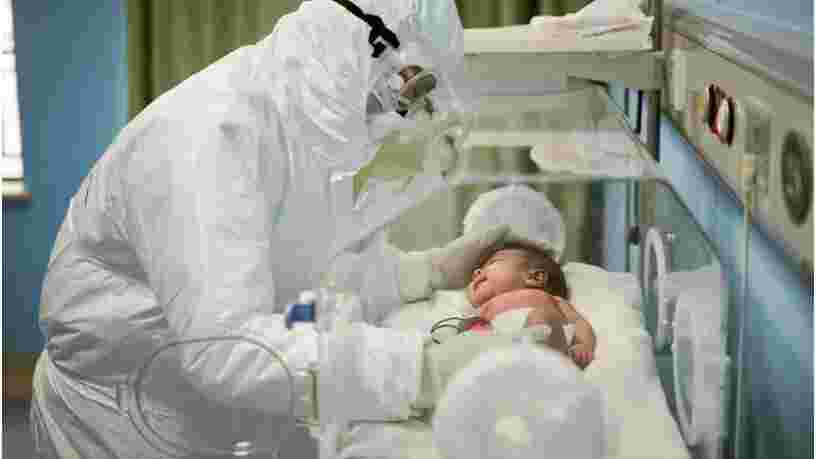 Des médecins français affirment avoir découvert le premier cas d'un enfant ayant contracté le Covid-19 de sa mère dans l'utérus