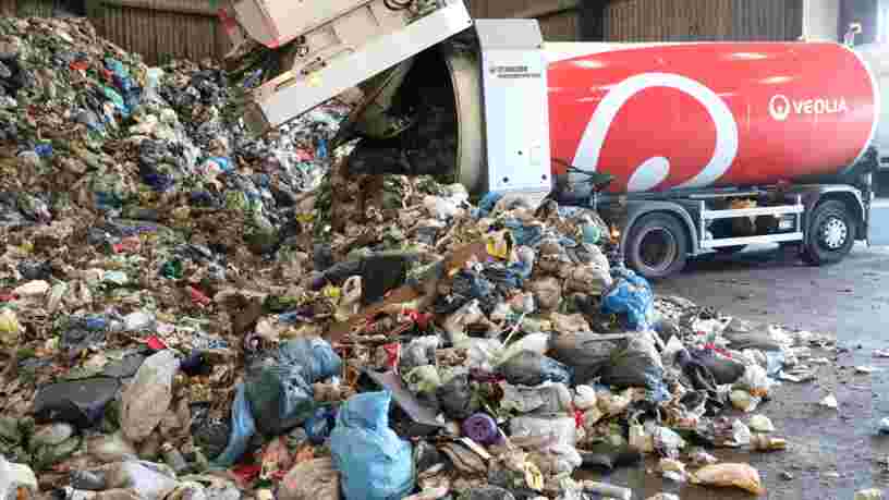 Veolia veut racheter Suez pour créer un géant mondial de la gestion de l'eau et des déchets