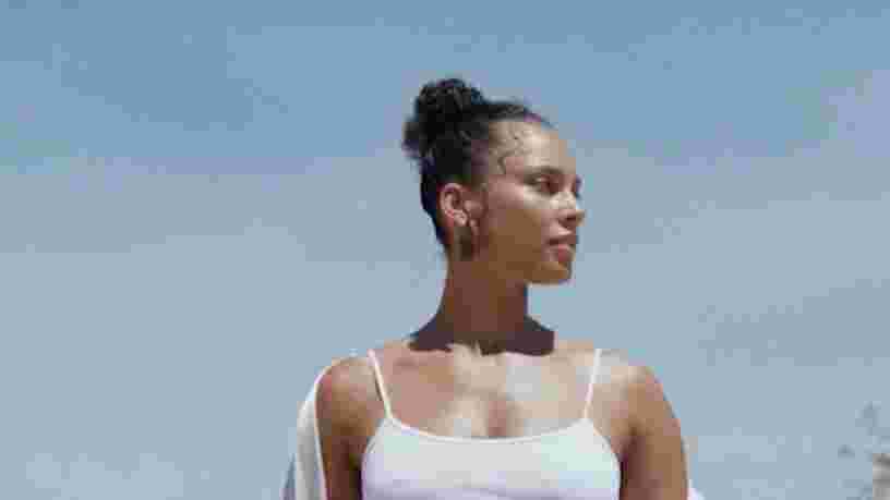 Alicia Keys lance sa propre gamme de cosmétiques développée avec des dermatologues