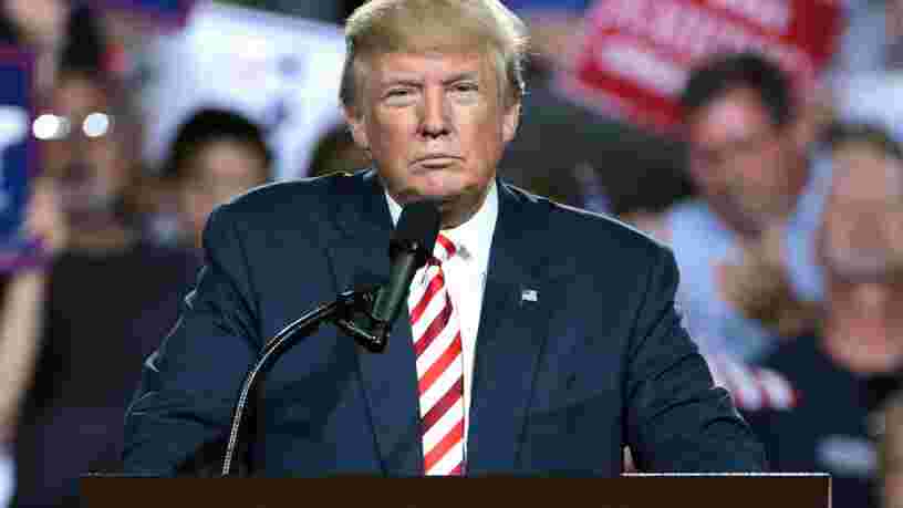 Donald Trump est positif au Covid-19 mais 'va bien'