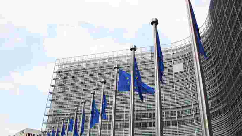 Le plan de relance européen bloqué par le veto de la Hongrie et la Pologne