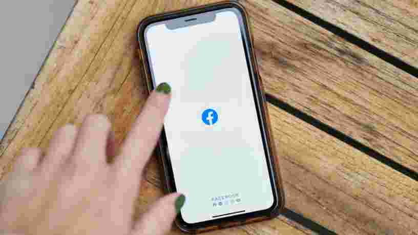 Apple limitera bien la publicité ciblée malgré les protestations de Facebook
