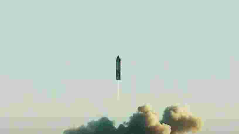 Le prototype Starship de SpaceX a réussi son vol test mais s'est écrasé à l'atterrissage