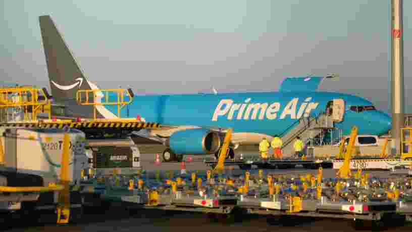 Face à l'explosion des ventes en ligne, Amazon achète ses propres avions cargos pour assurer ses livraisons
