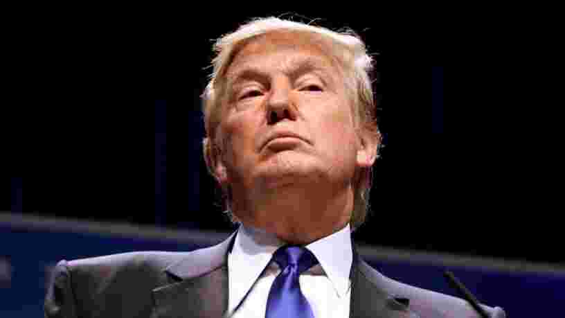 Après Twitter et Facebook, YouTube suspend la chaîne de Donald Trump pour 'au moins 7 jours'