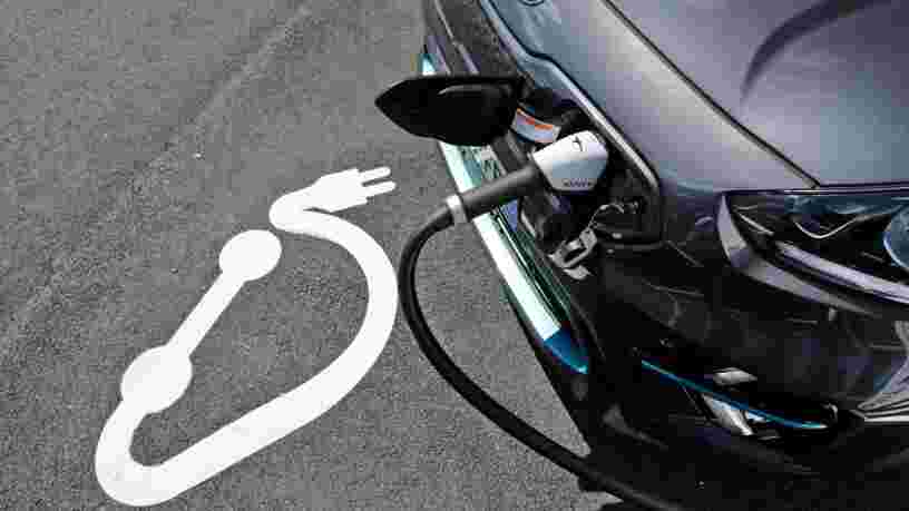 Une entreprise israélienne produit les premières batteries de voiture rechargeables en cinq minutes