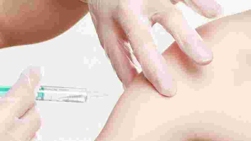 Pfizer et BioNTech assurent que la troisième dose de leur vaccin est efficace à 95,6%