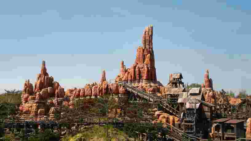 Disneyland Paris repousse la date de sa possible réouverture