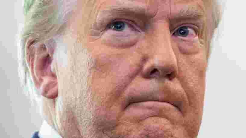 Donald Trump, invisible et plus impopulaire que jamais, entame sa dernière journée complète de mandat