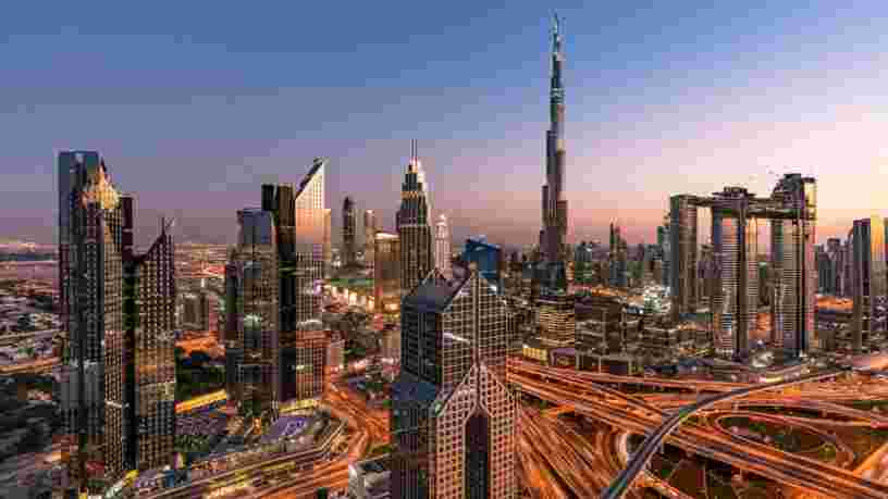 Dubaï, repaire des influenceurs et des touristes, accusé de laxisme face au Covid-19