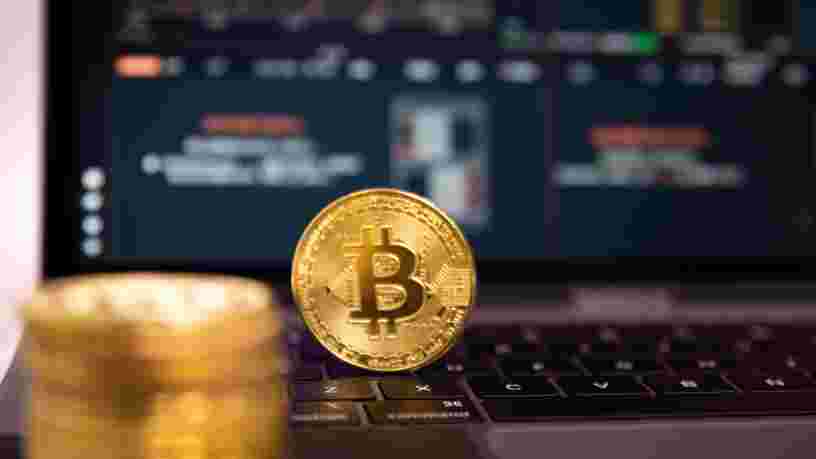 Le bitcoin franchit les 50 000 dollars, un nouveau record