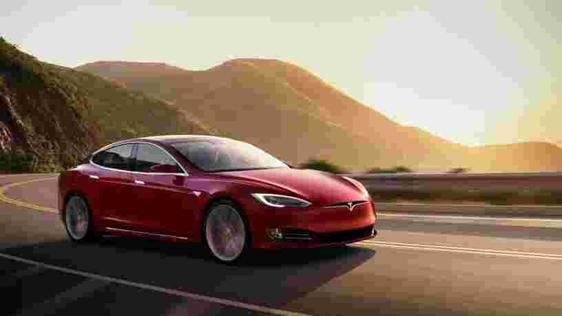 Tesla Model S, Audi A8... Les 10 voitures de luxe les plus recherchées sur Internet