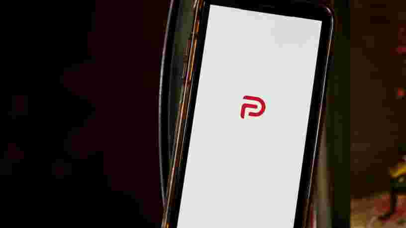 Le réseau social Parler est de nouveau en ligne après avoir été banni par Apple, Google et Amazon