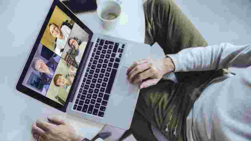 En 2021, ne dites plus 'webinar' et 'digital' mais 'conférence en ligne' et 'numérique'