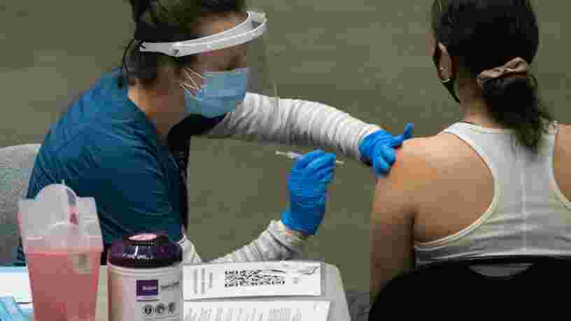 Les autorités américaines recommandent de suspendre le vaccin Johnson & Johnson après des cas de thrombose