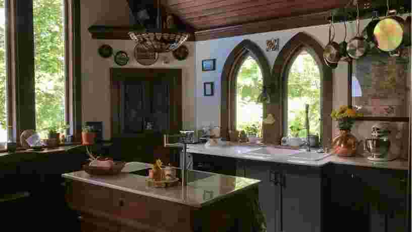 Ces anciennes églises ont été transformées en maisons