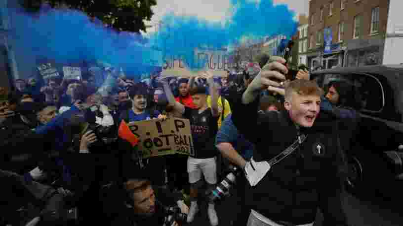 La banque JPMorgan subit les foudres des fans de foot pour avoir soutenu la Super Ligue