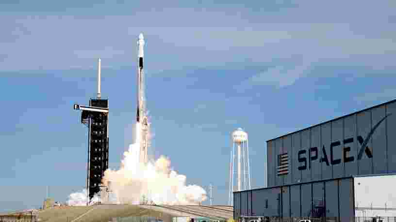 Elon Musk affirme que SpaceX construit un moteur de fusée Raptor toutes les 48 heures