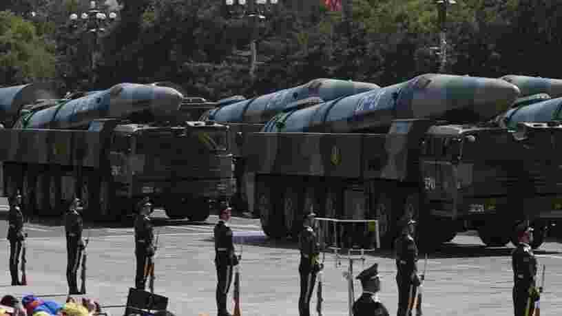 La Chine s'est entraînée à tirer de nuit des missiles 'tueurs de porte-avions'