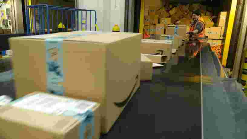 Un entrepôt Amazon détruirait 130 000 articles par semaine