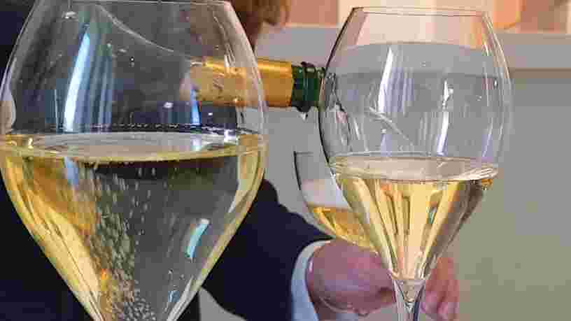 Voici pourquoi le champagne coûte si cher