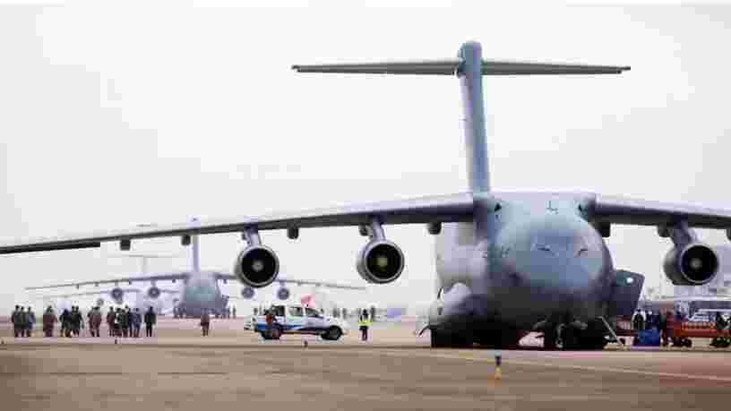 La croissance des avions de transport de l'armée chinoise impressionne et inquiète ses rivaux