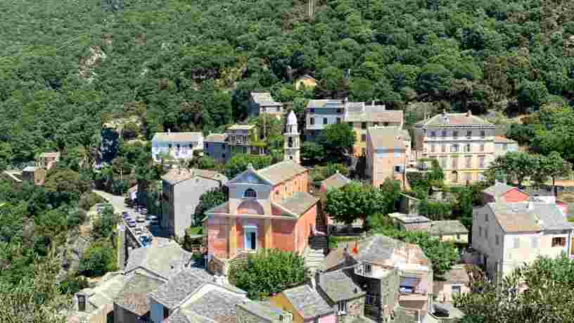 Vacances d'été en France : les 10 plus beaux villages de Corse à découvrir