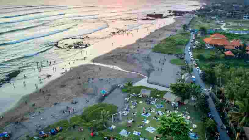 À Bali, les 'digital nomads' et touristes qui ignorent les mesures sanitaires exacerbent les tensions