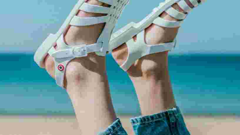 Ces 6 choses à savoir sur Méduse, des sandales de plage aux bottes de pluie
