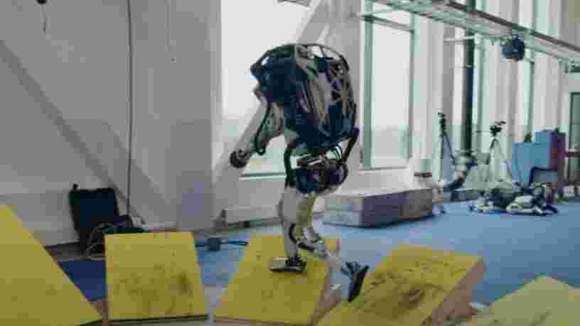 En vidéo, les robots de Boston Dynamics savent désormais éviter des obstacles et faire des saltos