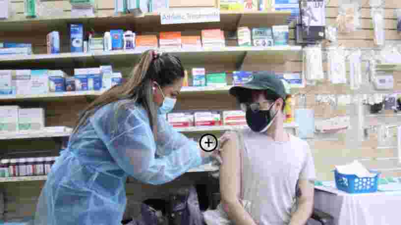 Covid-19: l'efficacité des vaccins diminue avec le temps, selon les autorités américaines