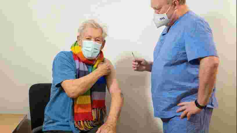 Covid-19 : Pfizer a moins dosé son vaccin que Moderna pour minimiser les effets secondaires