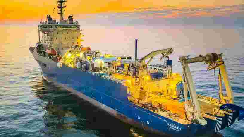 Voici comment Google et Facebook installent des milliers de kilomètres de câbles sous-marins