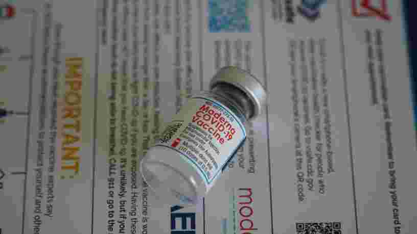 La troisième dose de vaccin Moderna approuvée par l'Agence européenne des médicaments