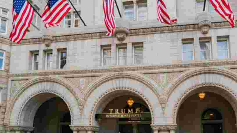 Donald Trump vend son hôtel pour 375 M$ et l'acheteur prévoit d'effacer son nom