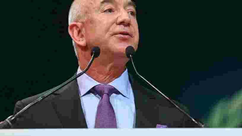 Jeff Bezos a fait un don de 100 M$ à la Fondation Obama, un record pour cette organisation